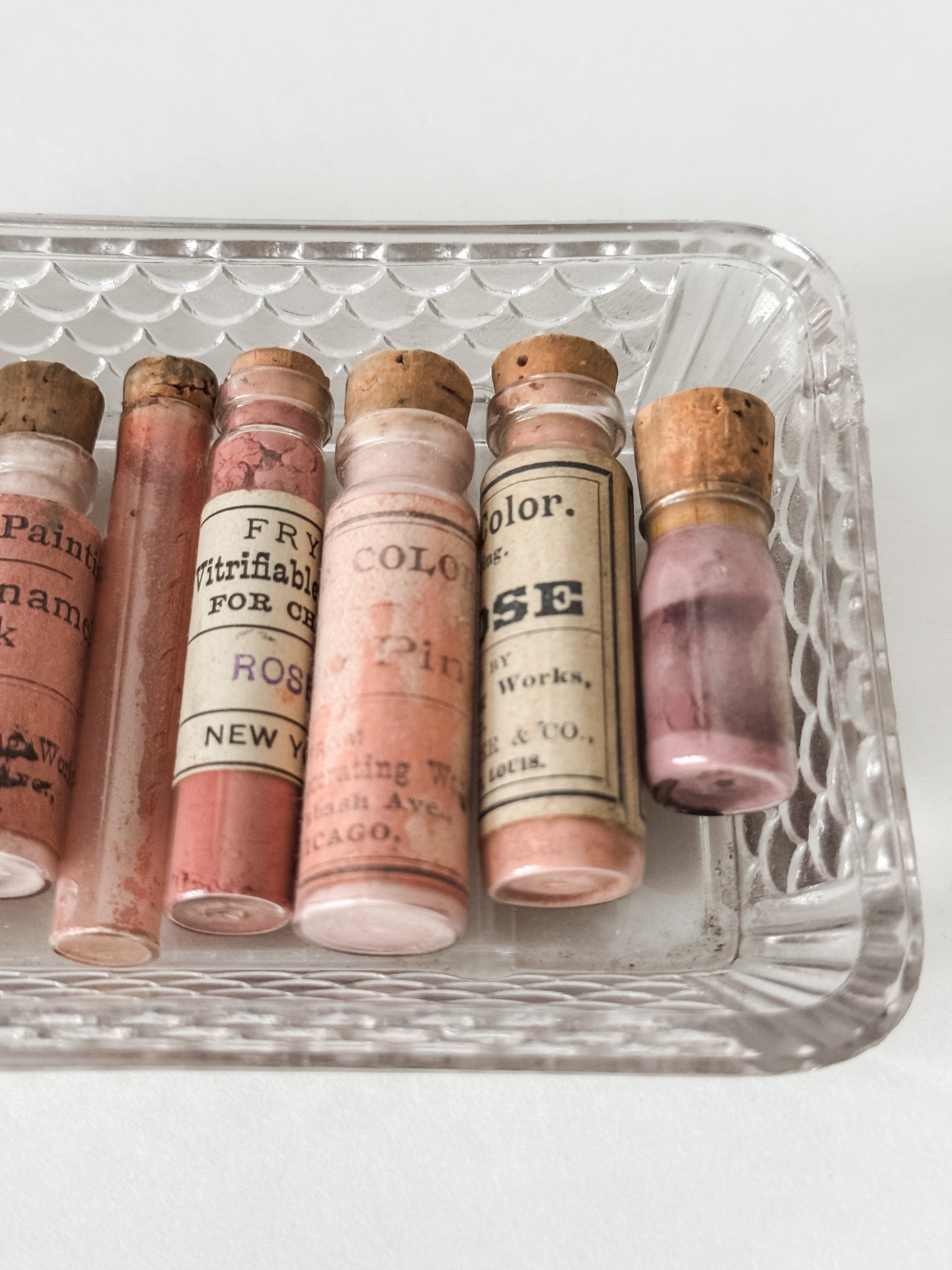 Set Of Glass Art Pigment Vials In Shades Of Pink With French Glass Dish