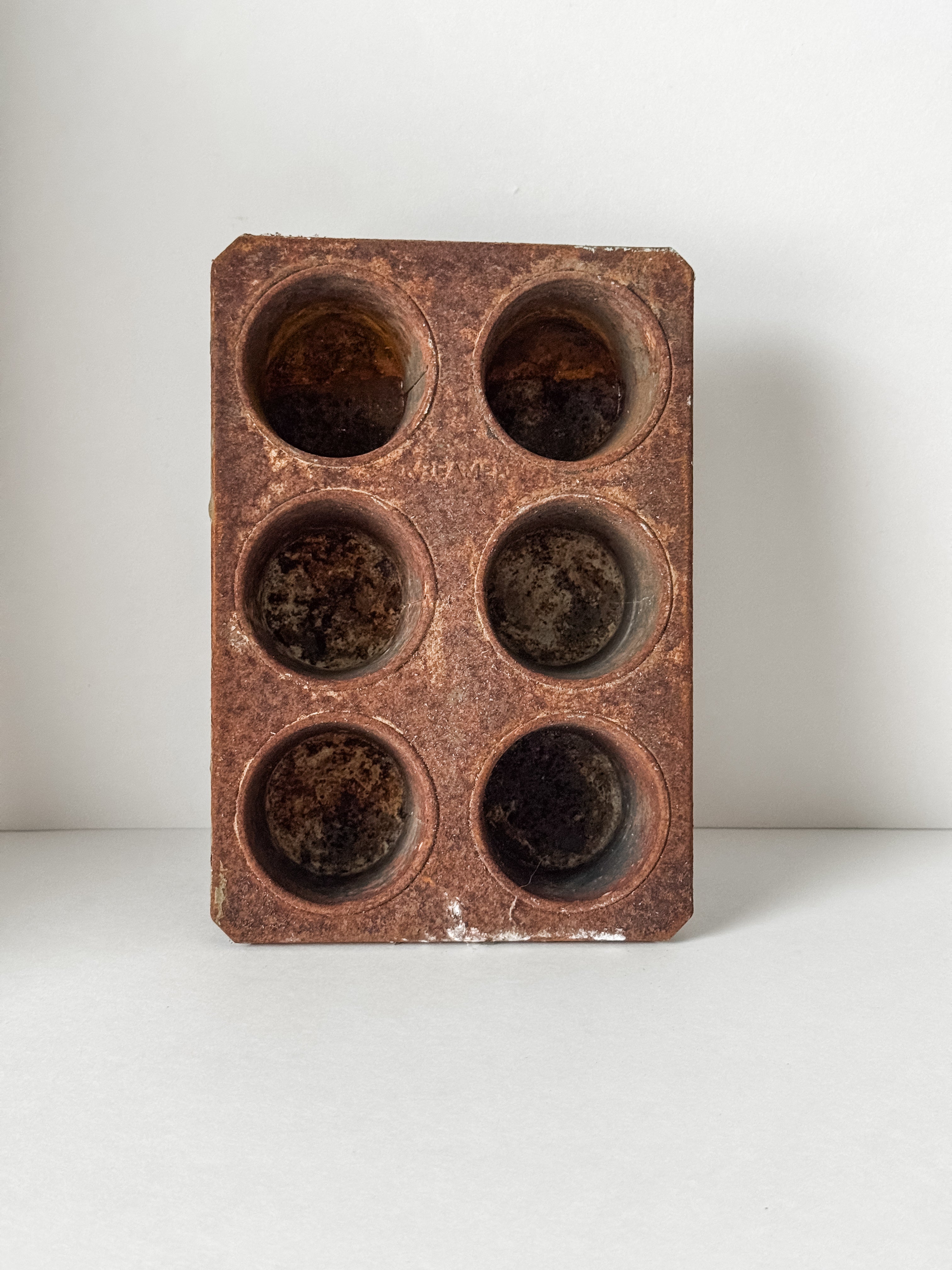 Vintage Rusty Tin For Garden Display