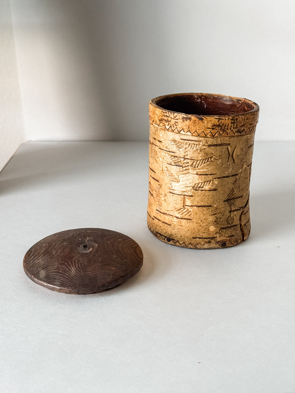 Antique Finnish Birch Bark Tobacco Box With Lid