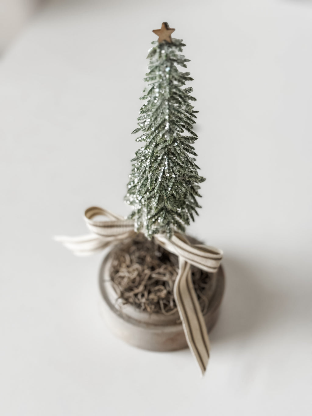 Medium Sized Antique Ironstone Pot With Primitive Tree