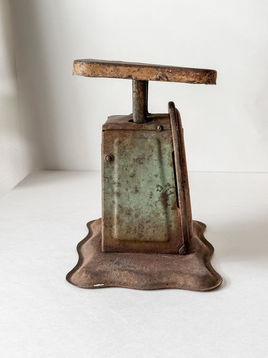 Fabulous Old Rusty Pelouze Scale