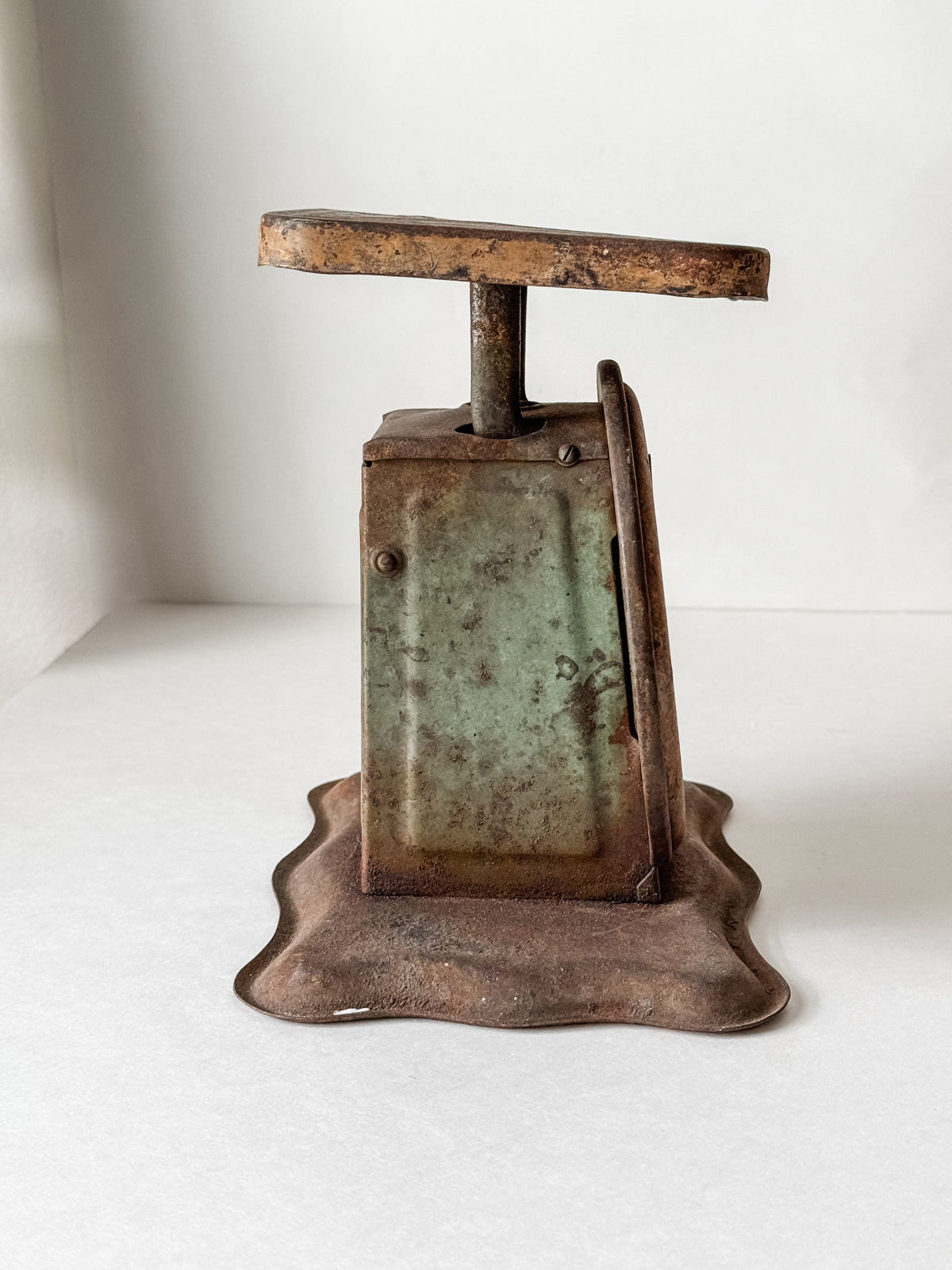 Fabulous Old Rusty Pelouze Scale