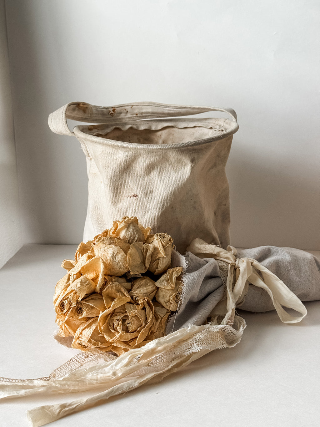 Amazing Vintage Canvas Tote With Dried Rose Bundle