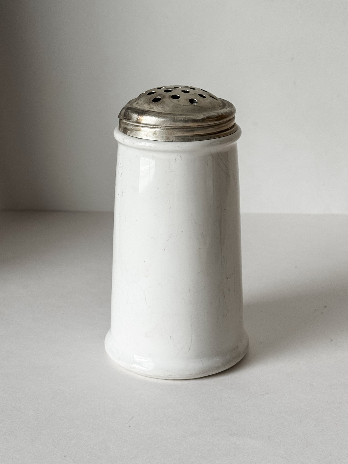 Chunky Vintage White Shaker With Metal Top