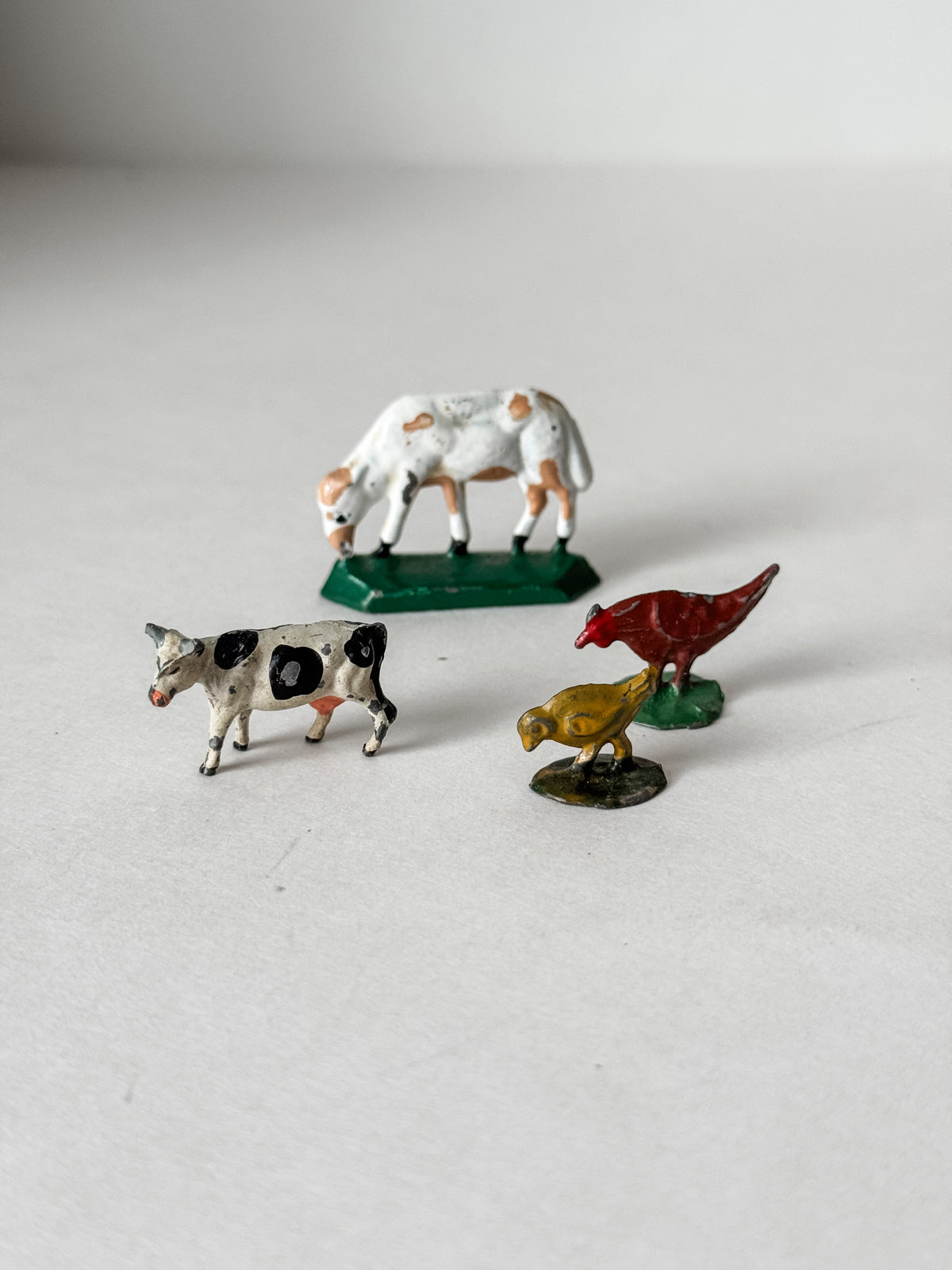 Antique English Lead Tiny Farm Family Set Of Eight Pieces