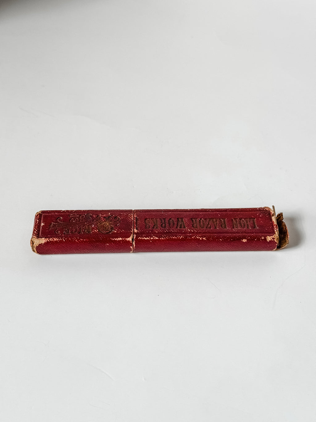 Vintage German Bakelite Straight Edge Lion Razor In Box