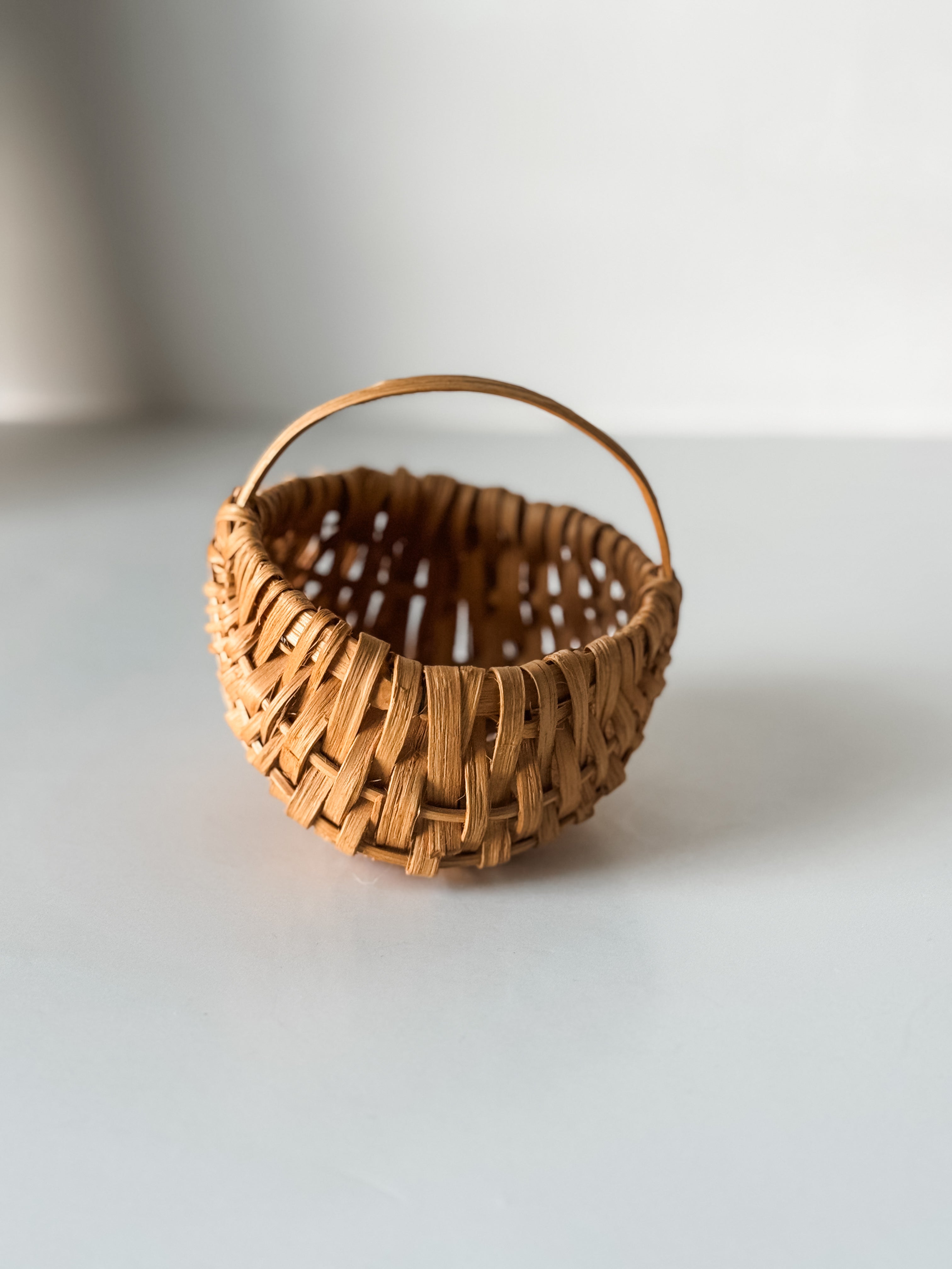 Tiny Vintage Buttocks Basket