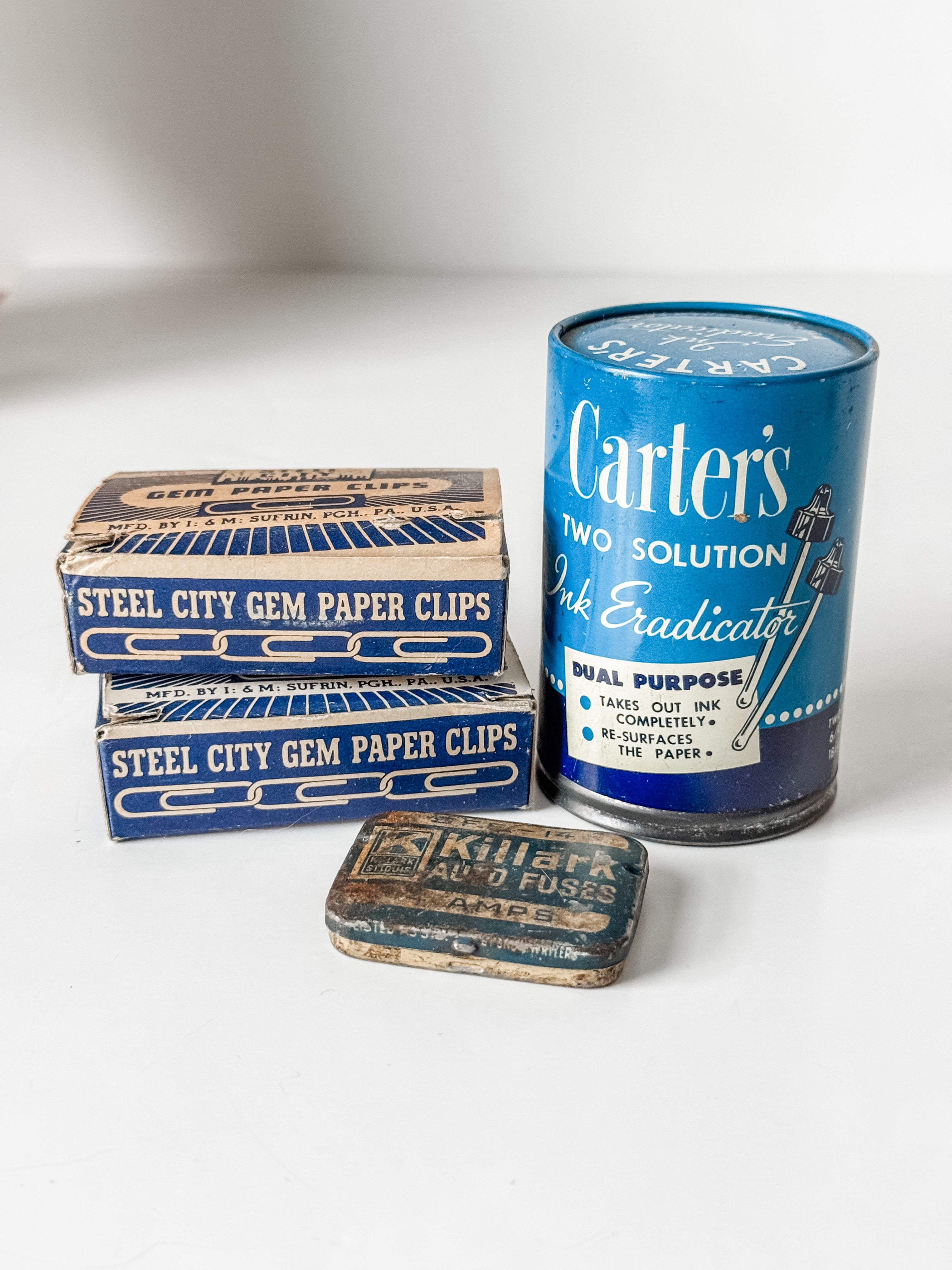 Mixed Lot of Vintage Blue Graphic Containers