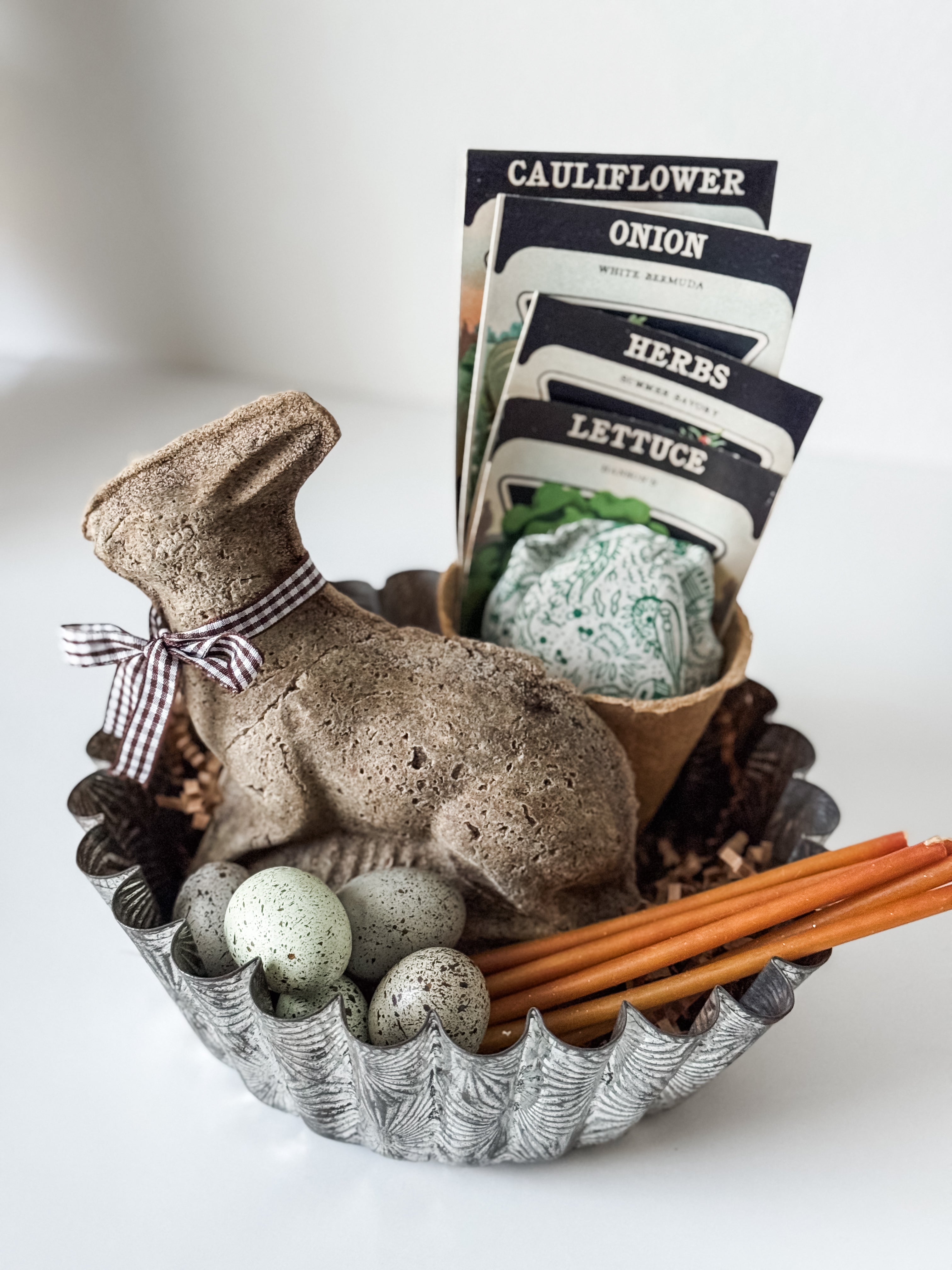 Vintage And Handmade Spring Vintage Tin Bundle