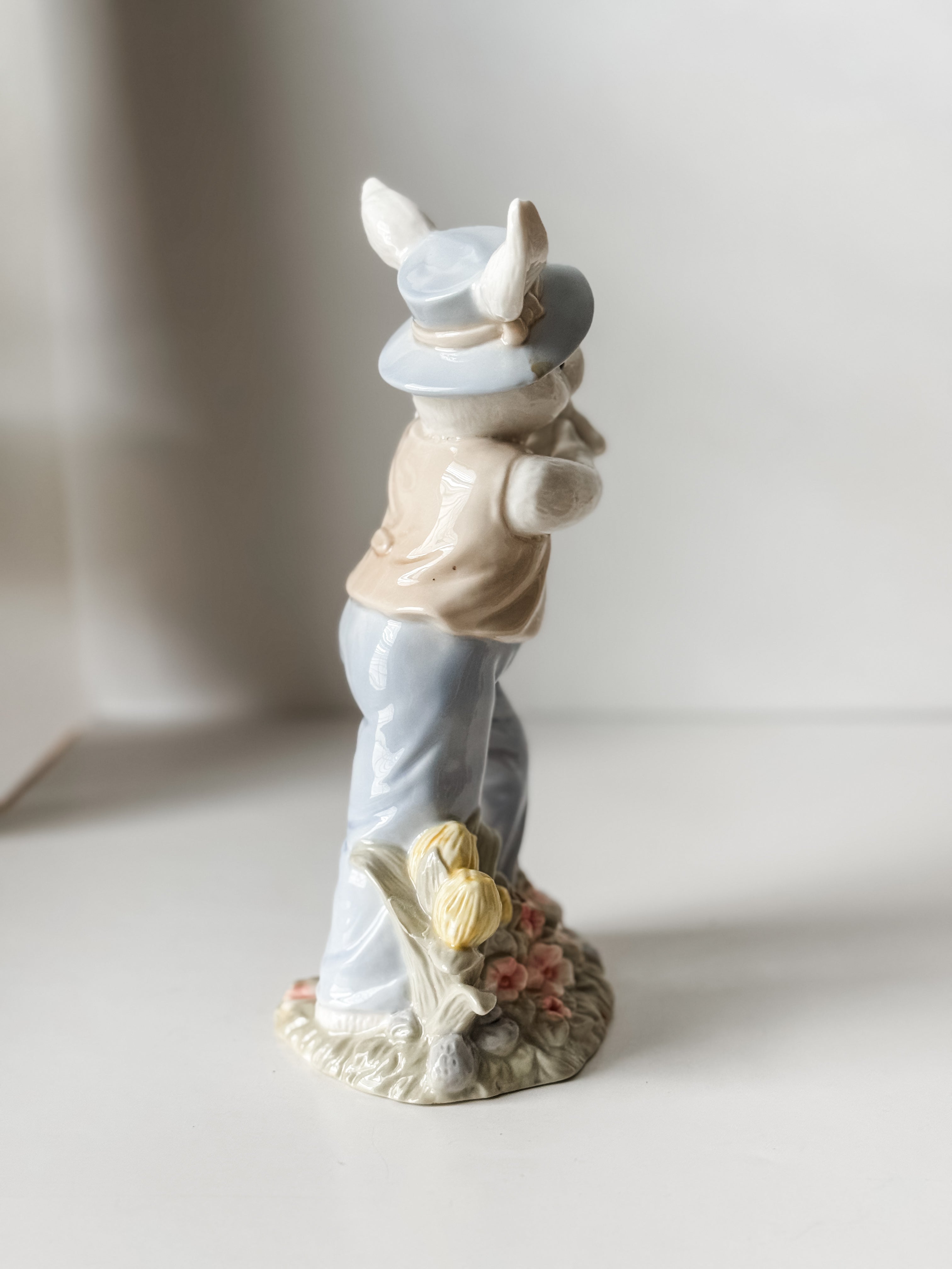 Vintage Porcelain Father And Child Bunny Figurine